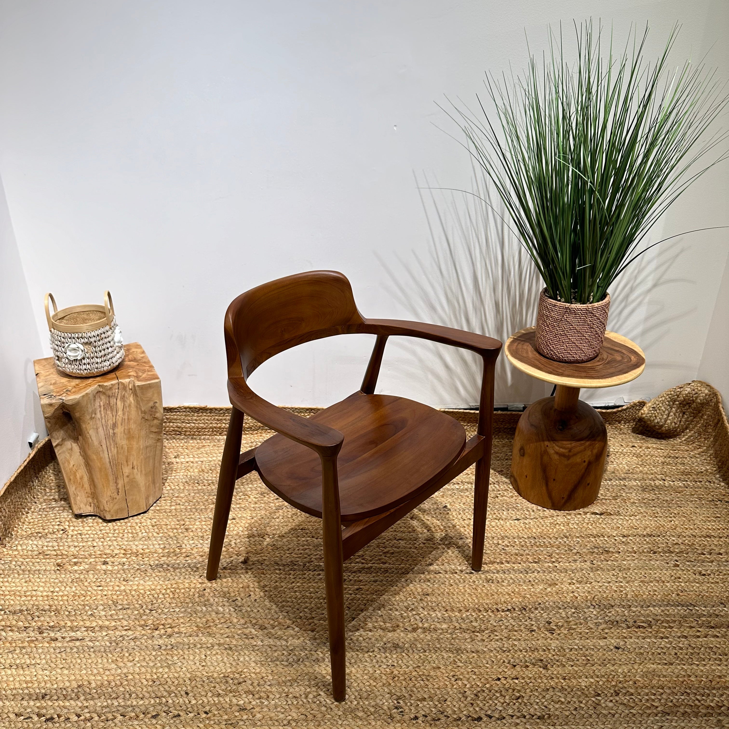 HIRASHIMA Walnut Comfortable Mid-Century Modern Dining Chair