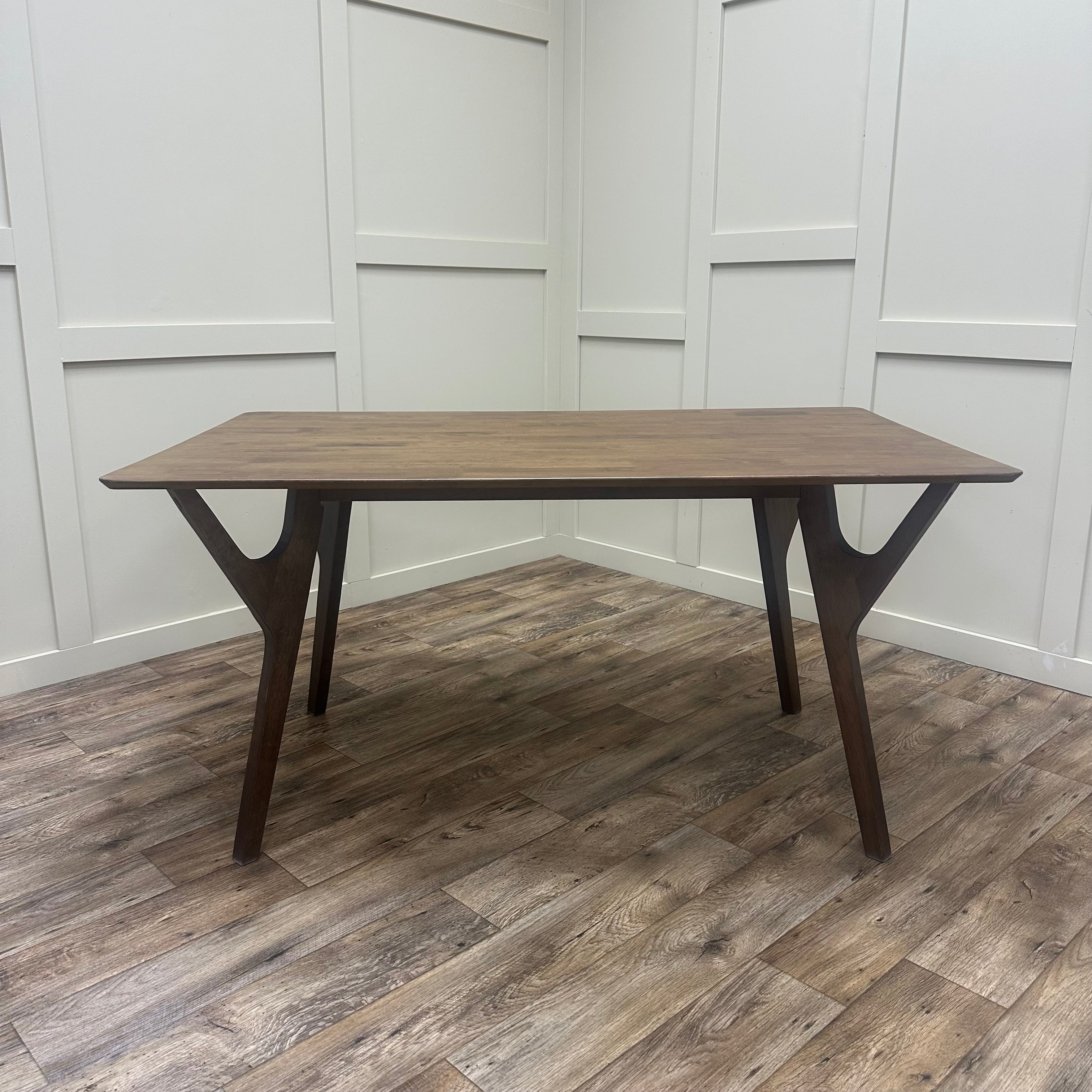 ASTE 59" OFFICE & DINING TABLE