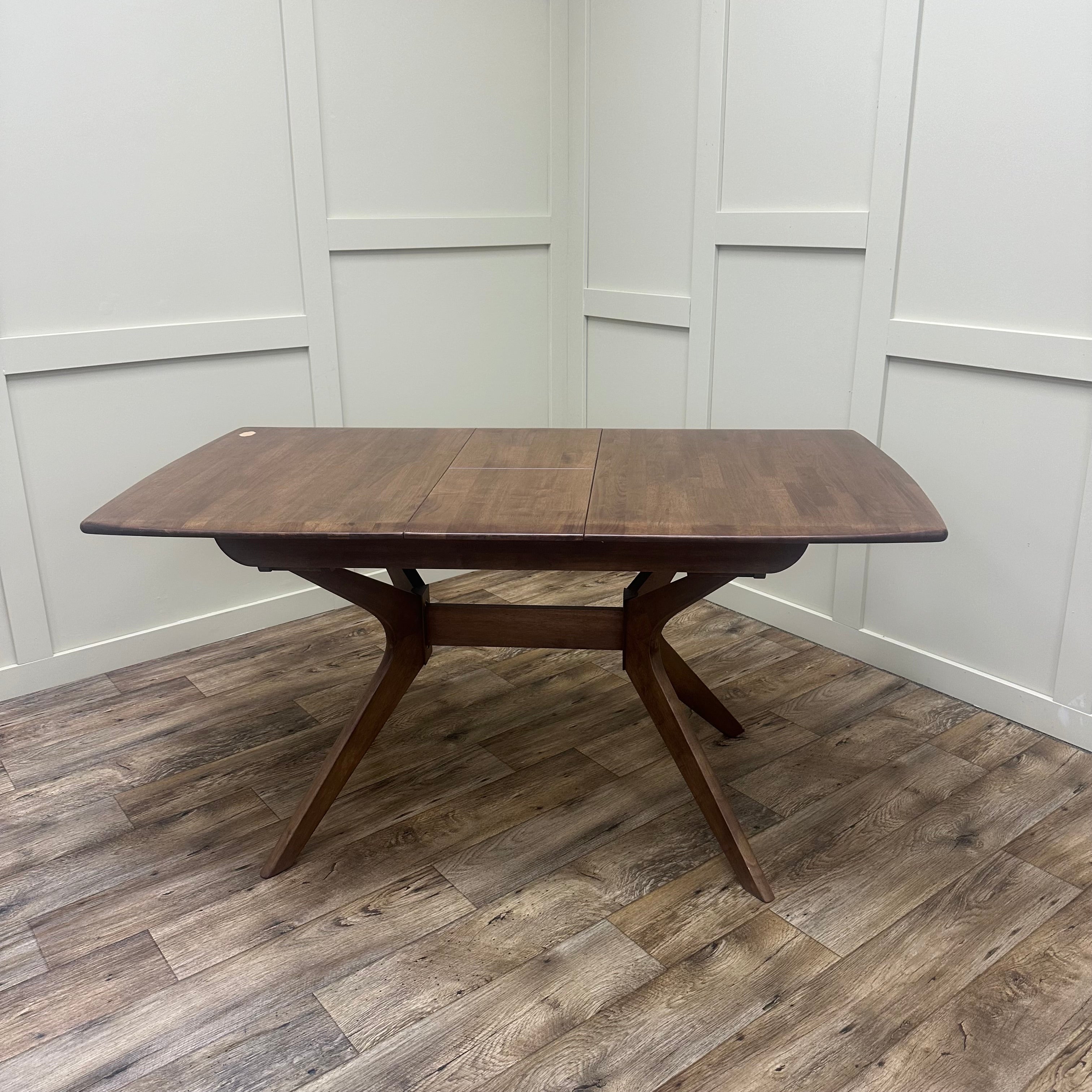 OGUZ EXTENDABLE DINING TABLE