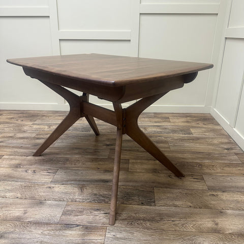 OGUZ EXTENDABLE DINING TABLE