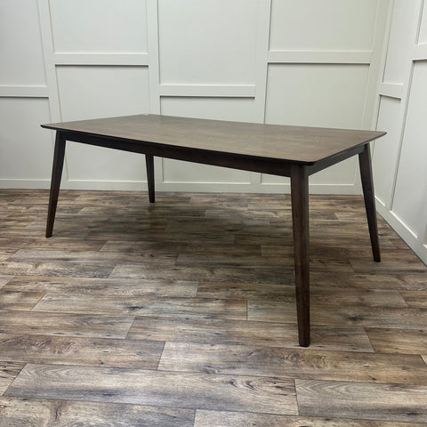 71 PROMO DINING TABLE