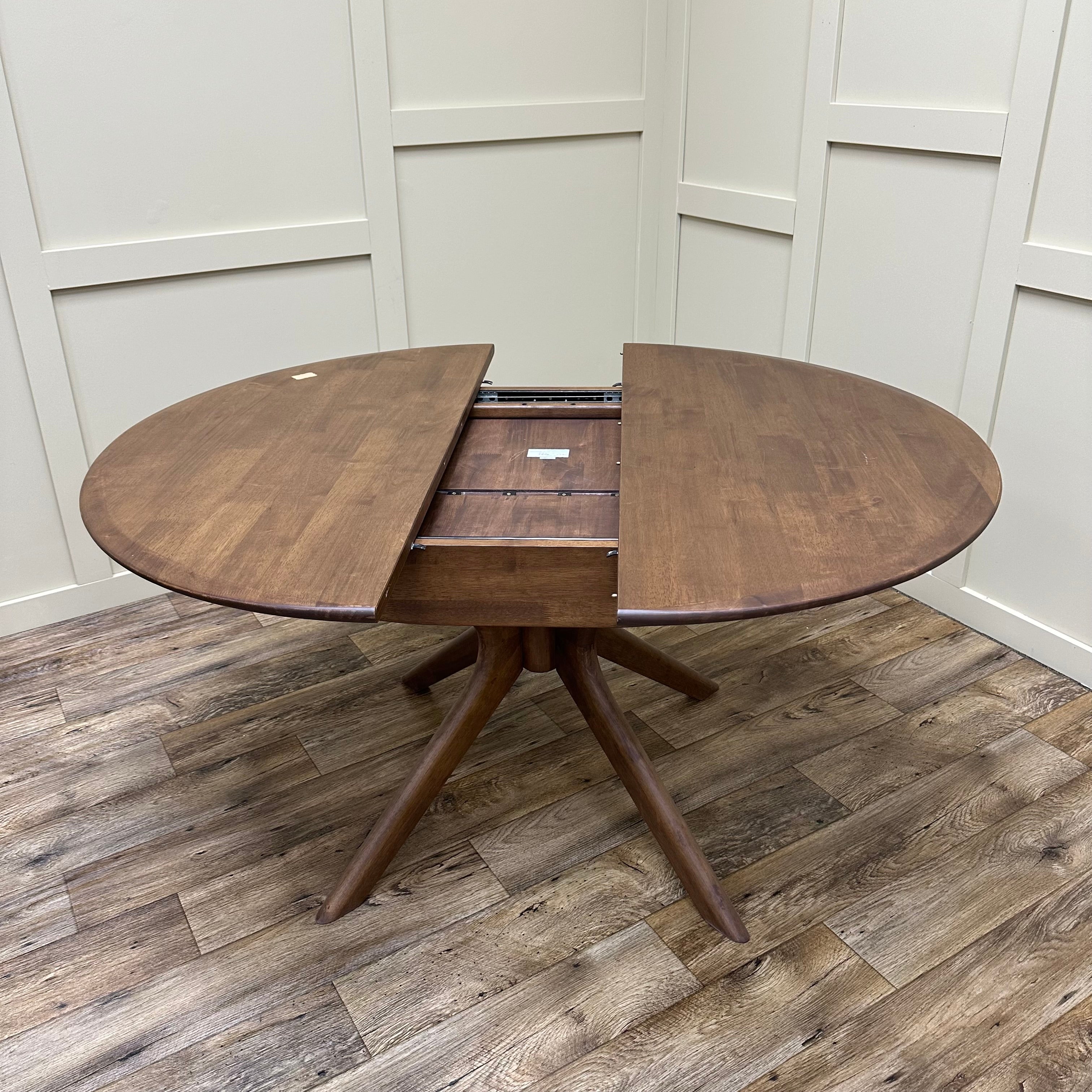 47 ROUND EDT EXTENDABLE DINING TABLE