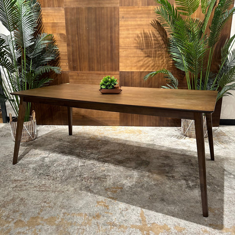 71 PROMO DINING TABLE