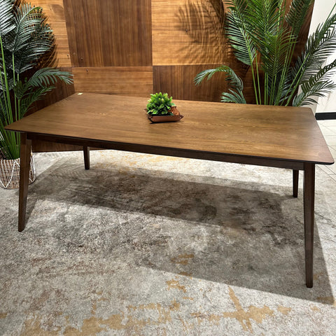 71 PROMO DINING TABLE